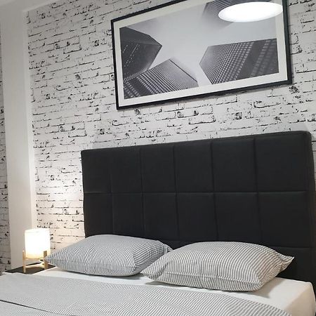 Mac Aviator City Center Two Double Bed Apartment Ni Extérieur photo